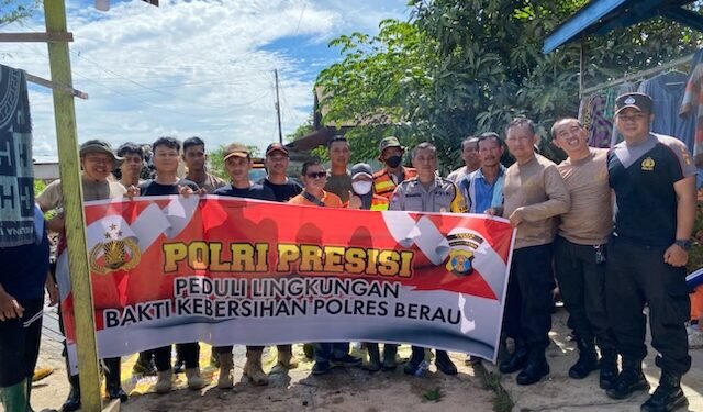 Wujudkan Kebersihan, Polres Berau Gelar Bhakti Sosial Bersih-Bersih Lingkungan di Kelurahan Rinding