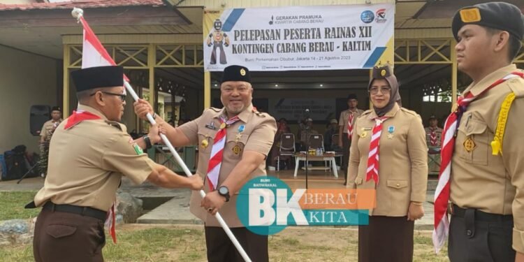 Pemkab Lepas Kontingen Kwarcab Pramuka Berau Yang Akan Mengikuti Raimunas di Bumi Perkemahan Cibubur