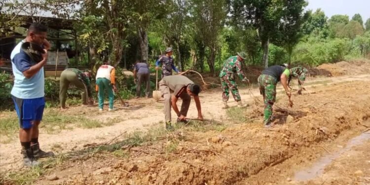 TMMD Ke-118, TNI AD Bangun Jalan Pemukiman Warga kampung Melati Jaya