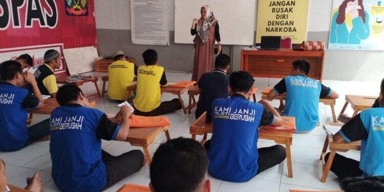 Peduli Pendidikan Warga Binaan, Rutan Tanjung Redeb Daftarkan 47 Orang Narapidananya Mengikuti Program Kesetaraan Ijazah Paket, Begini Harapan Puang Dirham!!!