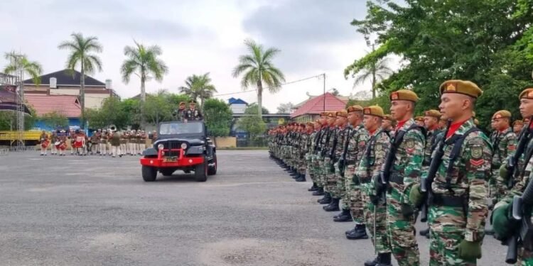 Berlangsung Khidmat, Dandim 0902/BRU Pimpin Upacara HUT TNI Ke 78 Tahun