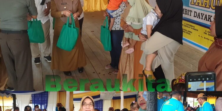 Pemkab Berau Bagikan 2 Ton Ikan Untuk 800 KK Masyarakat Tumbit Dayak