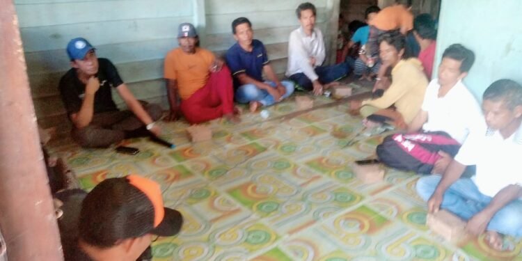 Sambangi Warga di Wilayah Perbatasan, Agus Uriansyah S.Pd Dengarkan Usulan dan Keluhan Warga