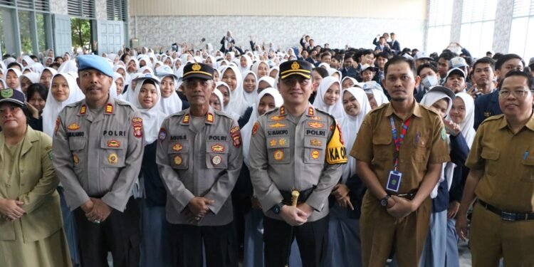 Kapolres Berau Ajak Pelajar SMAN 1 Berau Cegah Bullying