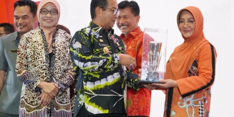 Raih Penghargaan Pembangunan Daerah, Berau Terbaik Kedua di Kaltim