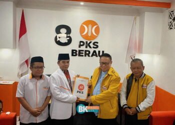 Bersama Hanura, Agus Wahyudi Kembalikan Formulir Pendaftaran Bacabup Berau di PKS