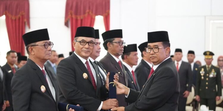 Sufian Agus, Kepala Kesbangpol Kaltim di Tunjuk Sebagai Penjabat Sementara Bupati Berau