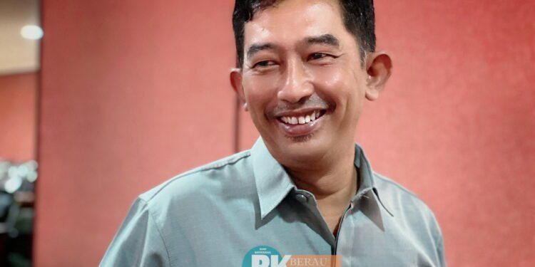 Jalan Poros Segah dikeluhkan Masyarakat, Rudi P Mangunsong Minta Pemkab Segera Lakukan Lelang