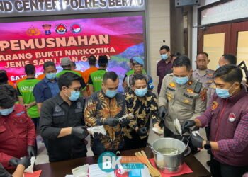 Berantas Peredaran Narkotika, Polres Berau Musnahkan Barang Bukti Sabu Seberat 1 Kg dan 40,7 Gram Ganja